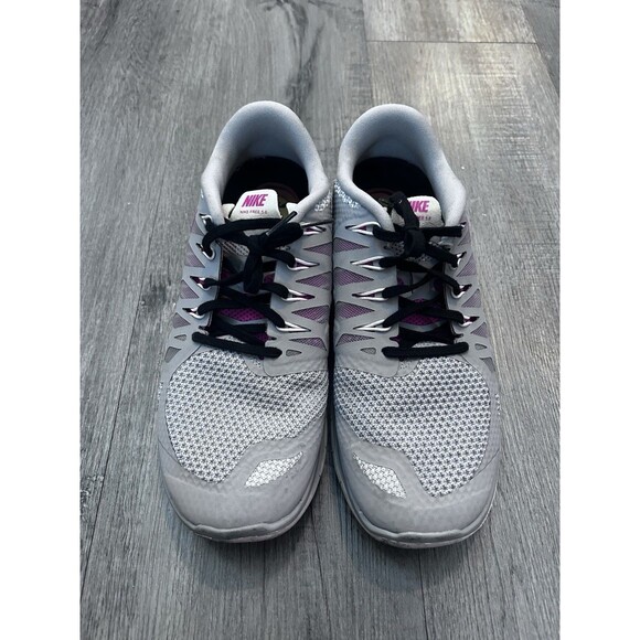 Nike Free 5.0 Women's Size 8 Running Shoes Grey Pink Tennis Athletic Gym - Picture 1 of 9